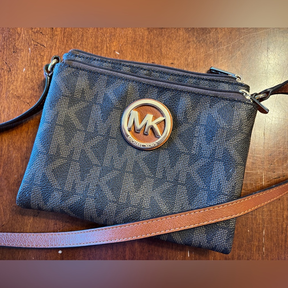 Michael Kors Classic Brown Crossbody Wallet Bag
